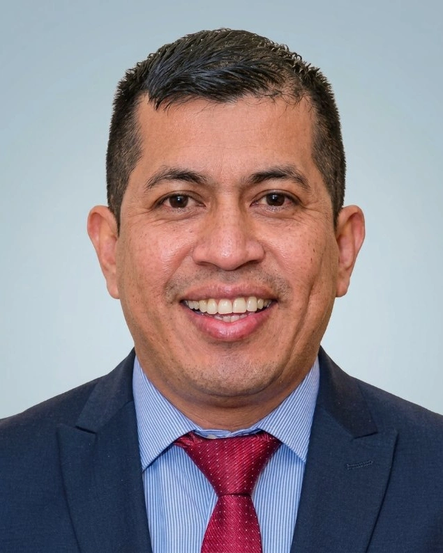 Lic. Julio César Meza Silvestre